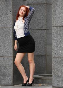 14914-a-beautiful-young-woman-in-business-attire-pv-business-woman 3